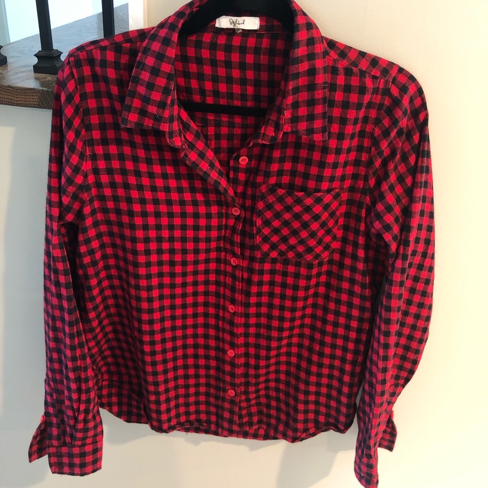 Red and black Buffalo check flannel shirt. Size M